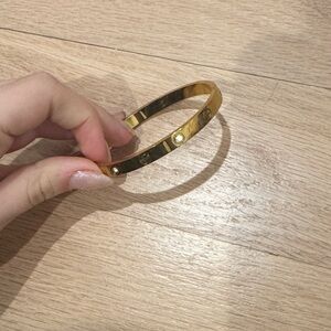 Cartier love bracelet 4 dimonds gold